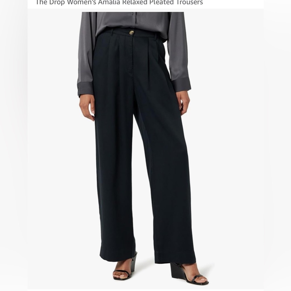 Women’s Relaxed Pleated Trouser